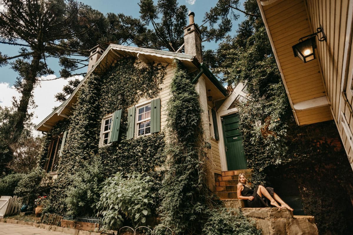 Garage Door Opener Repair in Los Angeles